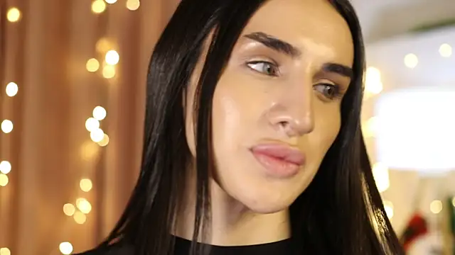 Kim Oberlin  online show from January 7, 2025, 5:31 pm