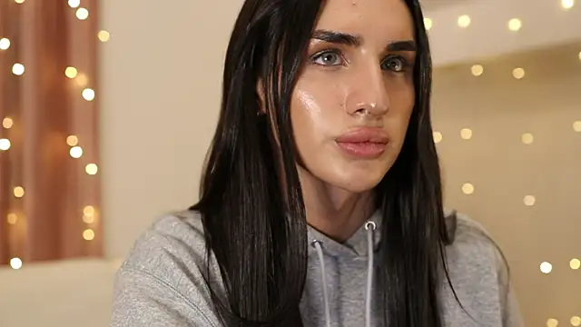 Kim Oberlin  online show from January 31, 2025, 6:47 pm