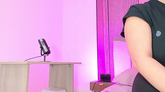 Sofia martiin online show from March 1, 2026, 3:08 am