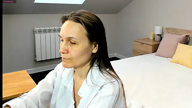 Snapshot of Lillian_White chatting on February 22, 2025, 4:29 am Lillian White online show from February 22, 2025, 4:29 am