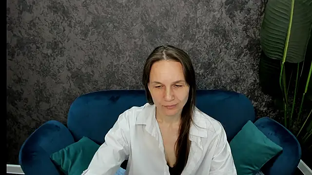 Snapshot of Lillian_White chatting on March 6, 2025, 11:03 am Lillian White online show from March 6, 2025, 11:03 am