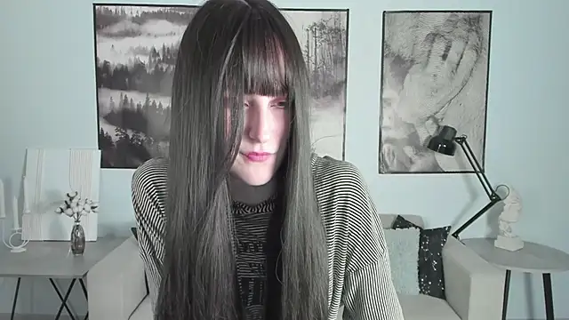 LuxRayi online show from February 7, 2025, 12:31 am