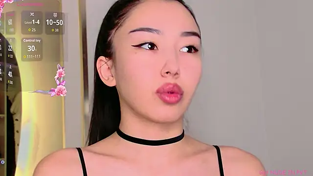 saranmia online show from October 30, 2025, 9:22 am