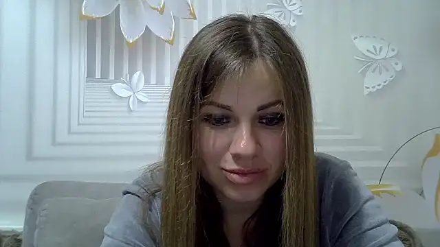 TinaFun4u online show from April 16, 2026, 9:39 pm