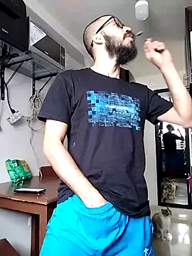 Snapshot of hairyserious chatting on March 5, 2025, 2:12 pm hairyserious online show from March 5, 2025, 2:12 pm