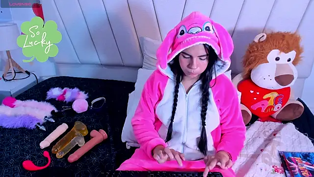 MorganitaX online show from March 18, 2025, 12:36 pm