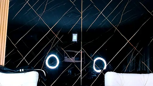 Owen Muzcle online show from October 5, 2025, 4:55 am