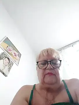 feerir63 online show from March 5, 2025, 4:02 pm