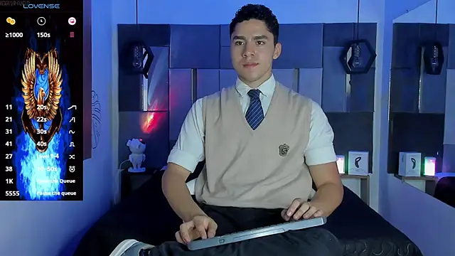 LiamNovak online show from December 3, 2025, 11:30 am