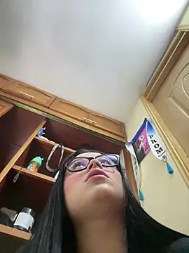 alissonfernandez  online show from March 10, 2026, 11:37 am