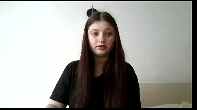 kila lo online show from February 13, 2025, 1:37 pm