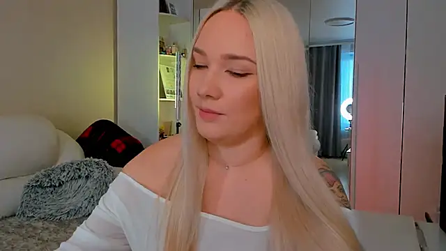 Snapshot of 1AlexaGoddess3 chatting on September 26, 2025, 5:33 am 1AlexaGoddess3 online show from September 26, 2025, 5:33 am