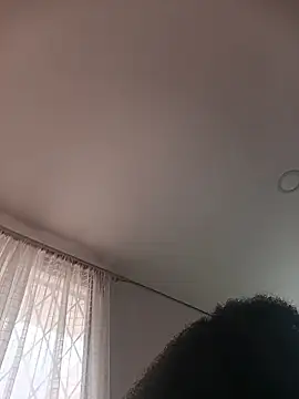 NAHOMI MILLER online show from April 1, 2026, 6:16 pm