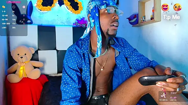 Aroonpapisex online show from April 5, 2026, 7:22 pm