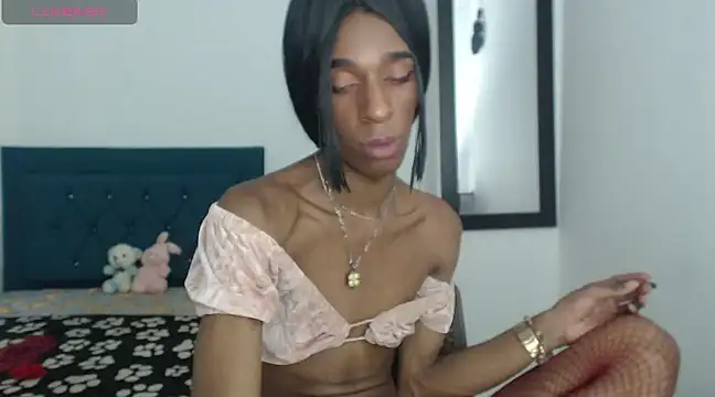 lucianadolll online show from March 6, 2025, 2:40 pm