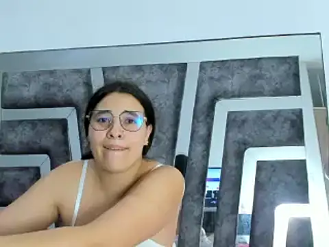 Salome Moonn online show from February 8, 2025, 3:08 am