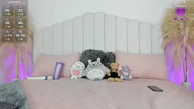 Snapshot of cherie___ chatting on November 12, 2025, 8:41 pm cherie online show from November 12, 2025, 8:41 pm