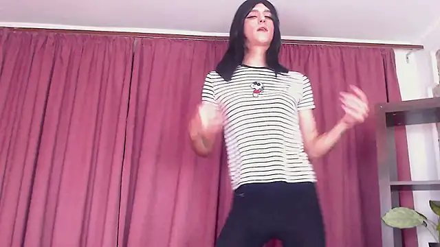  CRYSTAL tgirl online show from December 4, 2024, 3:43 pm