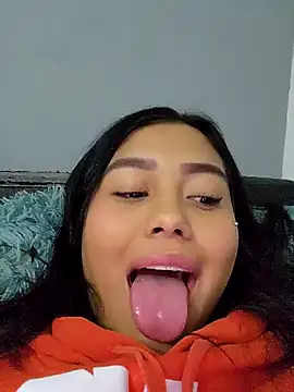 Val clarck online show from December 5, 2024, 3:26 am