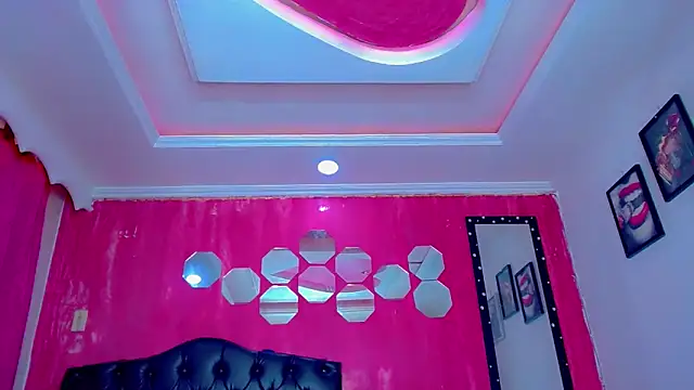 TiffanyMackensyy online show from December 22, 2025, 9:23 pm