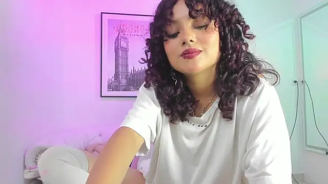 Theia moon online show from February 28, 2025, 3:48 pm