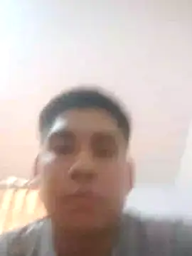 estudiante69 online show from December 26, 2024, 7:27 pm