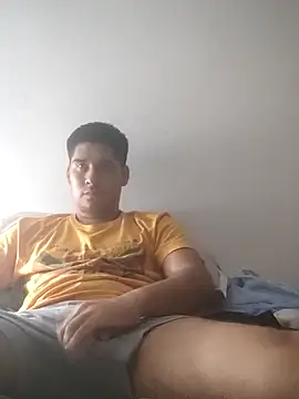 estudiante69 online show from December 31, 2024, 4:38 am