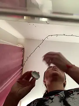 MiraMiss online show from February 8, 2026, 7:01 am