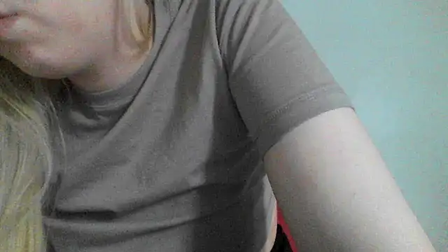 Snapshot of bunnyamy chatting on January 17, 2025, 12:42 pm bunnyamy online show from January 17, 2025, 12:42 pm