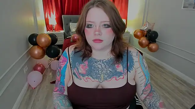 MoonLghte online show from March 22, 2026, 7:50 pm