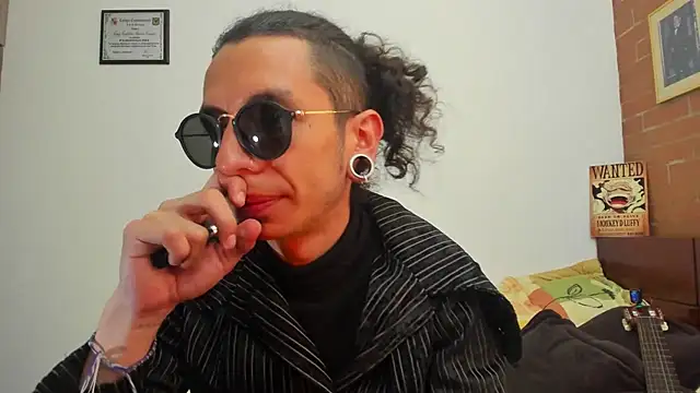 Mugiwara666 online show from February 17, 2025, 6:48 pm