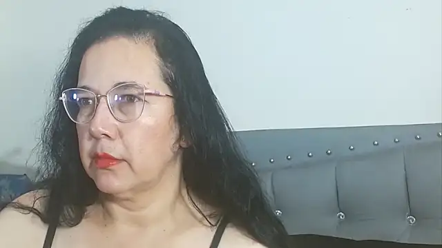 maturepriscila online show from June 26, 2026, 1:15 pm