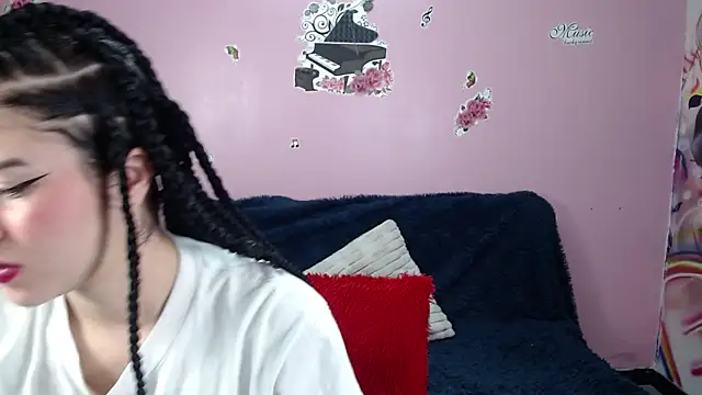 Kate Laurence  online show from December 24, 2024, 3:16 am