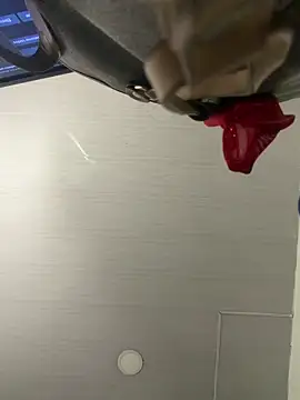 Snapshot of Tiffanny chatting on February 16, 2026, 1:40 pm Tiffanny online show from February 16, 2026, 1:40 pm