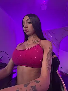 Snapshot of Tiffanny chatting on February 25, 2026, 11:09 am Tiffanny online show from February 25, 2026, 11:09 am