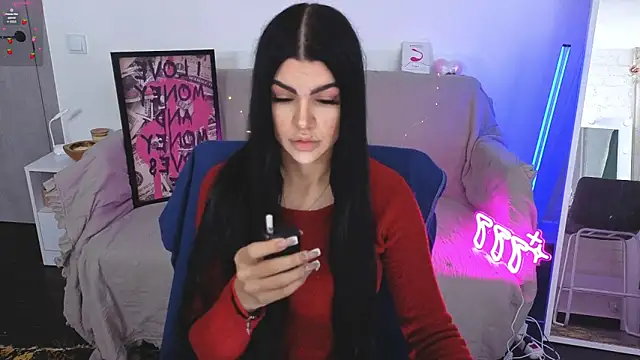 Tiffany lab online show from October 22, 2025, 7:41 am