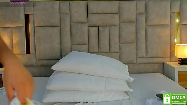 valtira nova online show from March 29, 2026, 7:25 pm