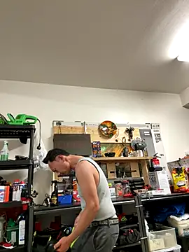 2Fly4Guy online show from October 5, 2025, 8:01 am