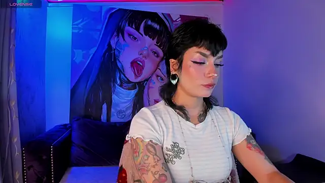 Snapshot of _mamush chatting on April 15, 2026, 7:32 pm mamush online show from April 15, 2026, 7:32 pm