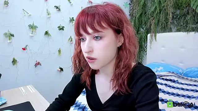 ElizaNik  online show from March 18, 2026, 10:35 pm