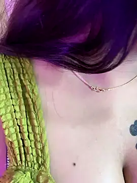 Snapshot of wildestcouplee chatting on November 1, 2025, 9:06 pm wildestcouplee online show from November 1, 2025, 9:06 pm