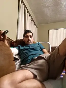 Snapshot of abdierkader chatting on November 18, 2025, 10:31 am abdierkader online show from November 18, 2025, 10:31 am