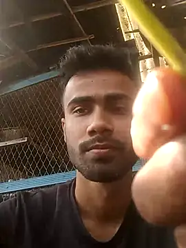 Skinny Bigass 23 online show from November 30, 2025, 7:34 am