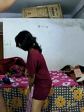 hot wife 35 online show from October 9, 2025, 2:20 am