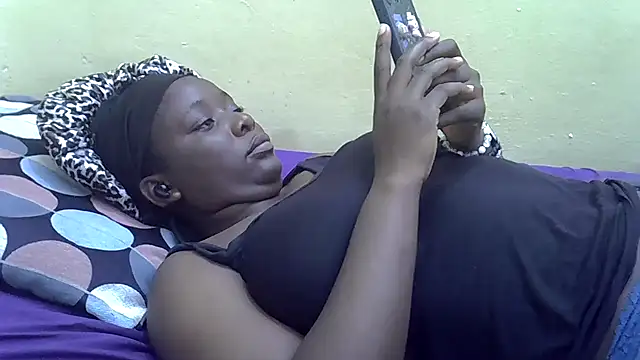 Snapshot of Harrisamor chatting on October 23, 2025, 9:41 am Harrisamor online show from October 23, 2025, 9:41 am