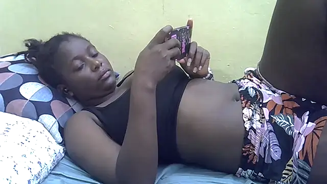 Snapshot of Harrisamor chatting on December 3, 2025, 10:57 am Harrisamor online show from December 3, 2025, 10:57 am