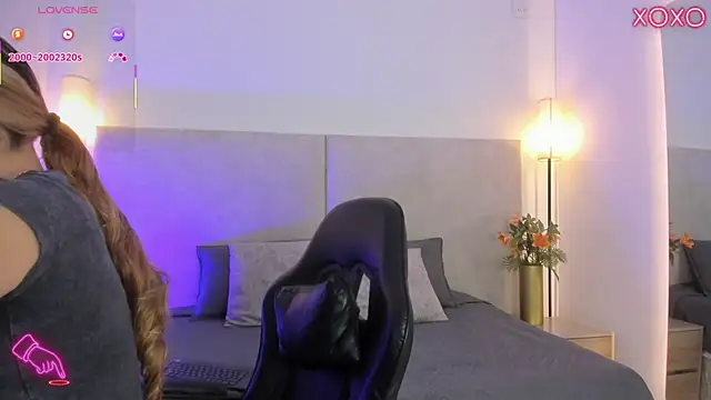 Saori newman online show from April 15, 2026, 12:01 pm