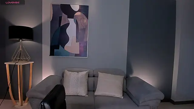 AlinaKravitz online show from March 20, 2026, 12:10 pm