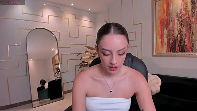 KaiaFerreira online show from November 24, 2025, 2:28 pm