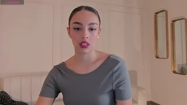 KaiaFerreira online show from January 9, 2026, 12:30 pm